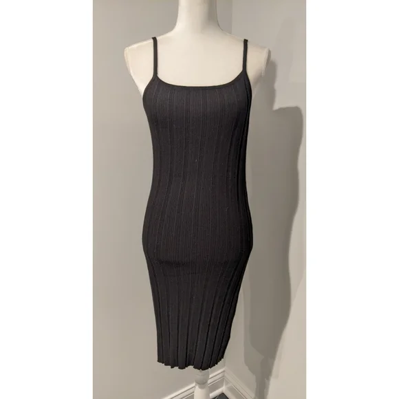 drae ssense exclusive black wool rib knit dress Signature Cashmere Wide Rib Dress – NAADAM main image 0